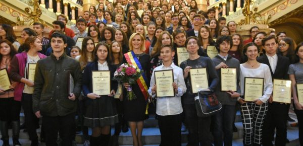 Fără școală toată săptămâna: Gabriela Firea îi bucură pe copii și îi înfurie pe părinți