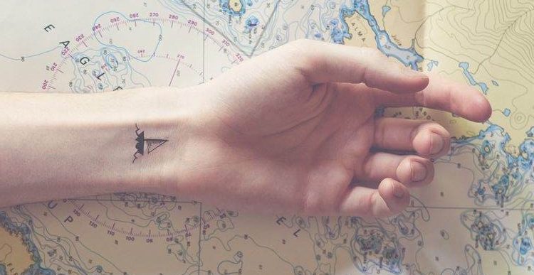 20 de tatuaje mici cu semnificații profunde