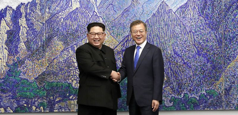 Coreea de Nord a trimis doi câini Coreei de Sud în semn de pace