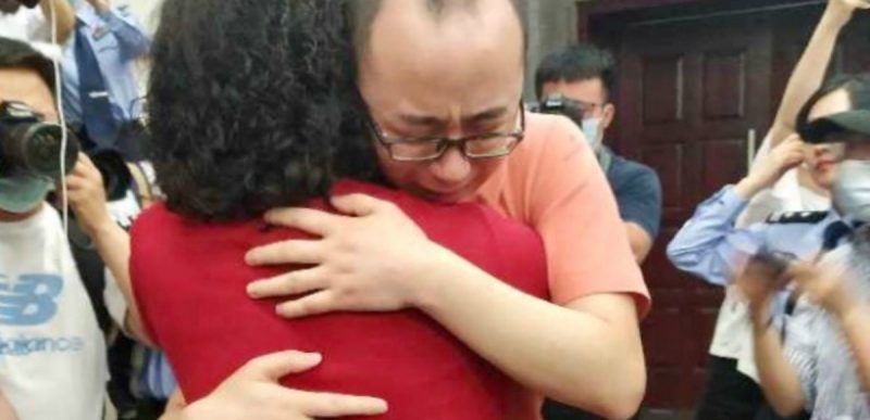 Caz uluitor în China. O familie și-a regăsit fiul răpit după 32 de ani