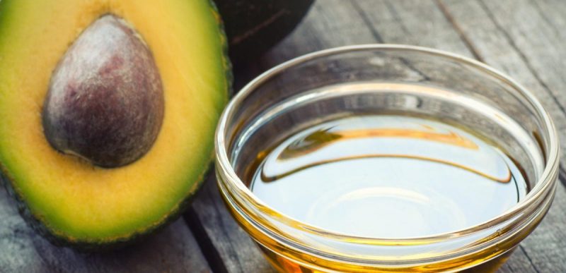 Uleiul de avocado: Top 8 beneficii pe care le aduce sănătății