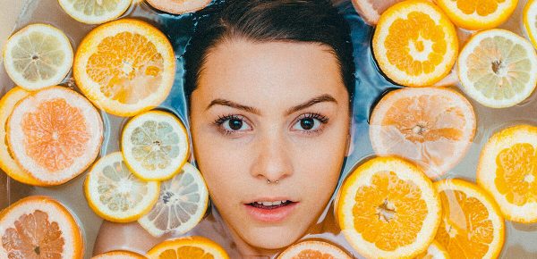 Vitamina C – beneficii pentru îngrijirea tenului