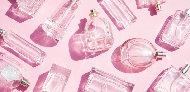 Top parfumuri pentru femei: cele mai populare și bine vândute