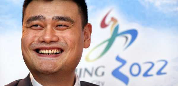 <strong>Yao Ming, omul crescut și educat de comuniști pentru a servi intereselor și scopurilor guvernului chinez</strong>