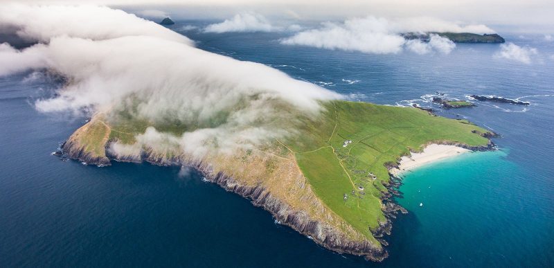 Politica Insulelor Vii – 80.000 de EURO pentru cei care se vor muta pe una dintre insulele locuite din Irlanda